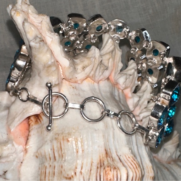 Gorgeous Shattuckite + Blue Topaz cluster statement bracelet cuff - Picture 6 of 10